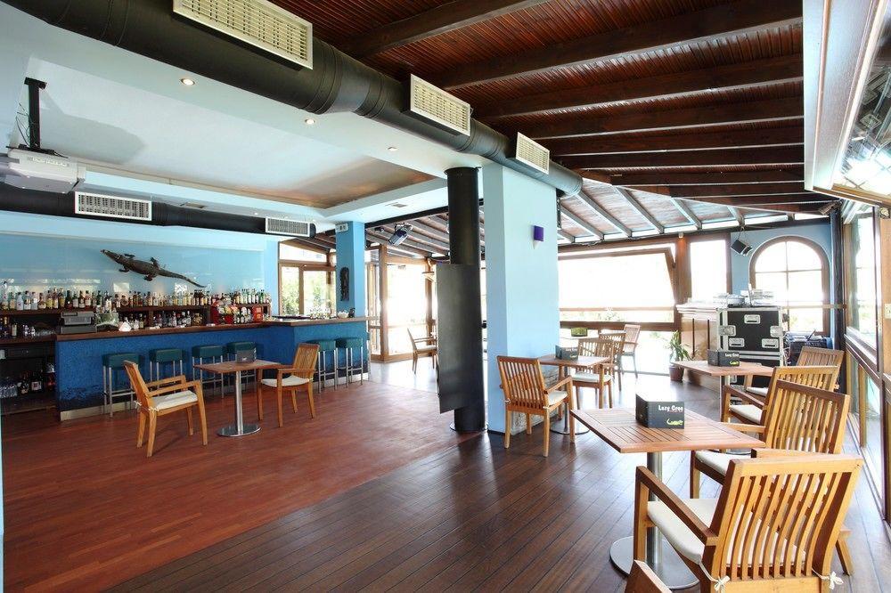 Hanioti Hotel エクステリア 写真