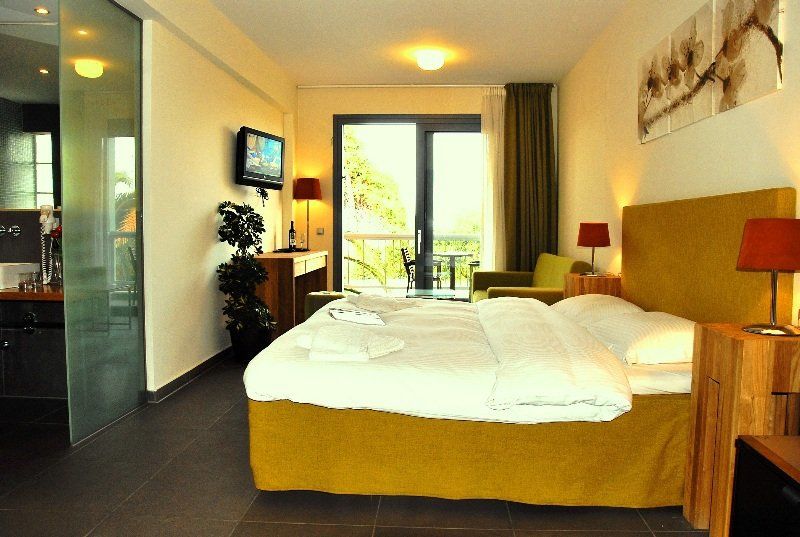 Hanioti Hotel エクステリア 写真